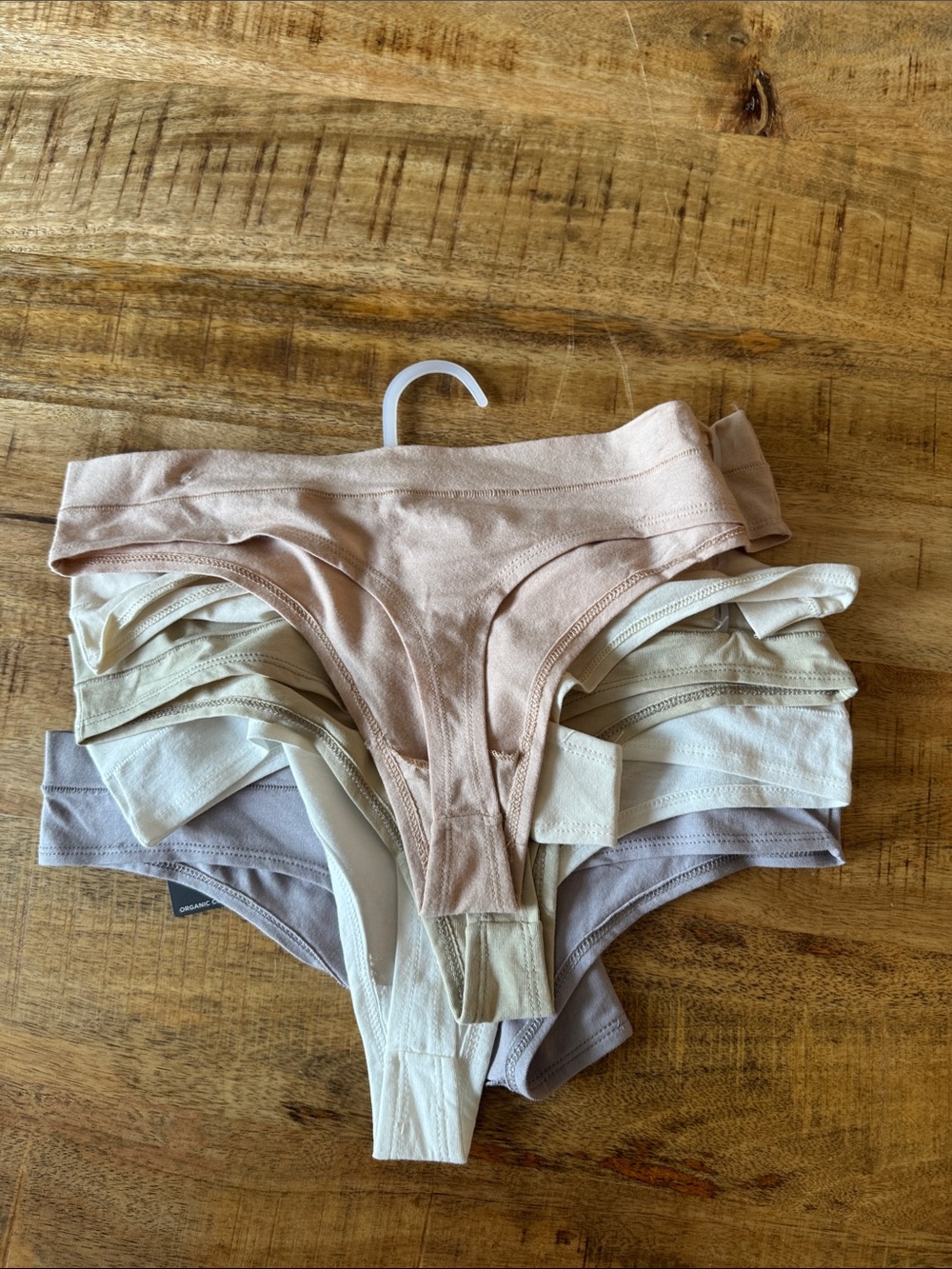 Danskin Organic Cotton Thong Set - light nudes pastels beige set of 5 NWT LARGE - Picture 5 of 6